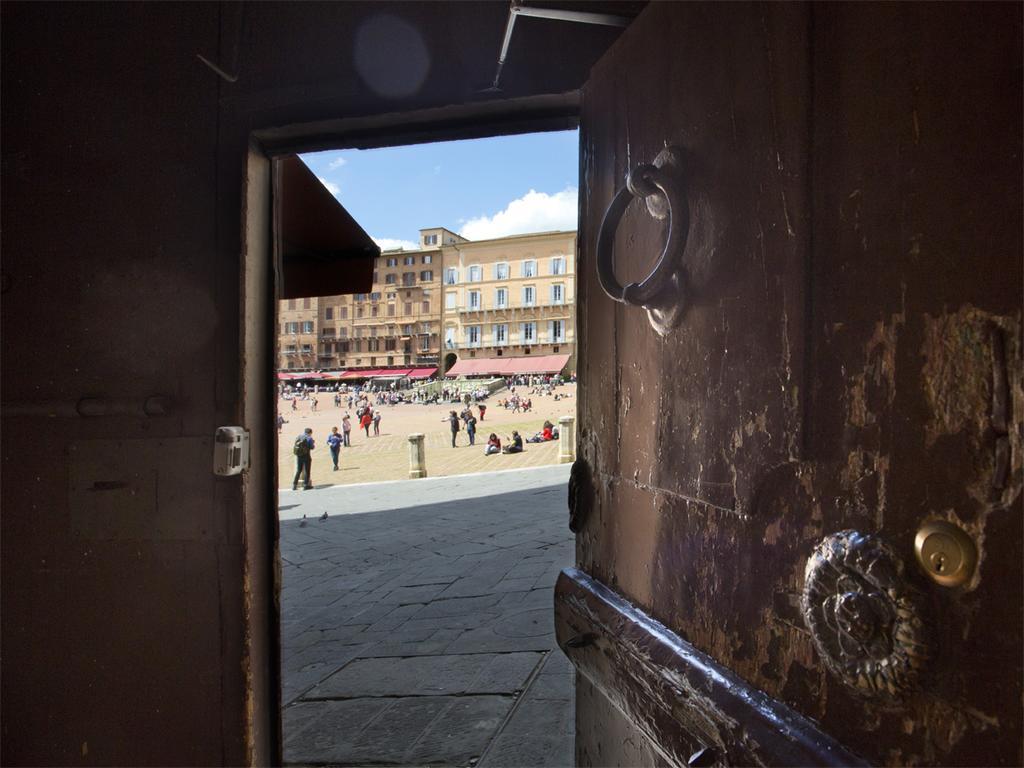 Appartamento Il Nido Del Mangia Siena Esterno foto
